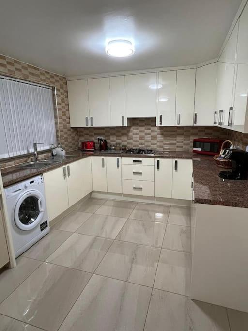 Gated Home Close To Birmingham City Centre Ngoại thất bức ảnh